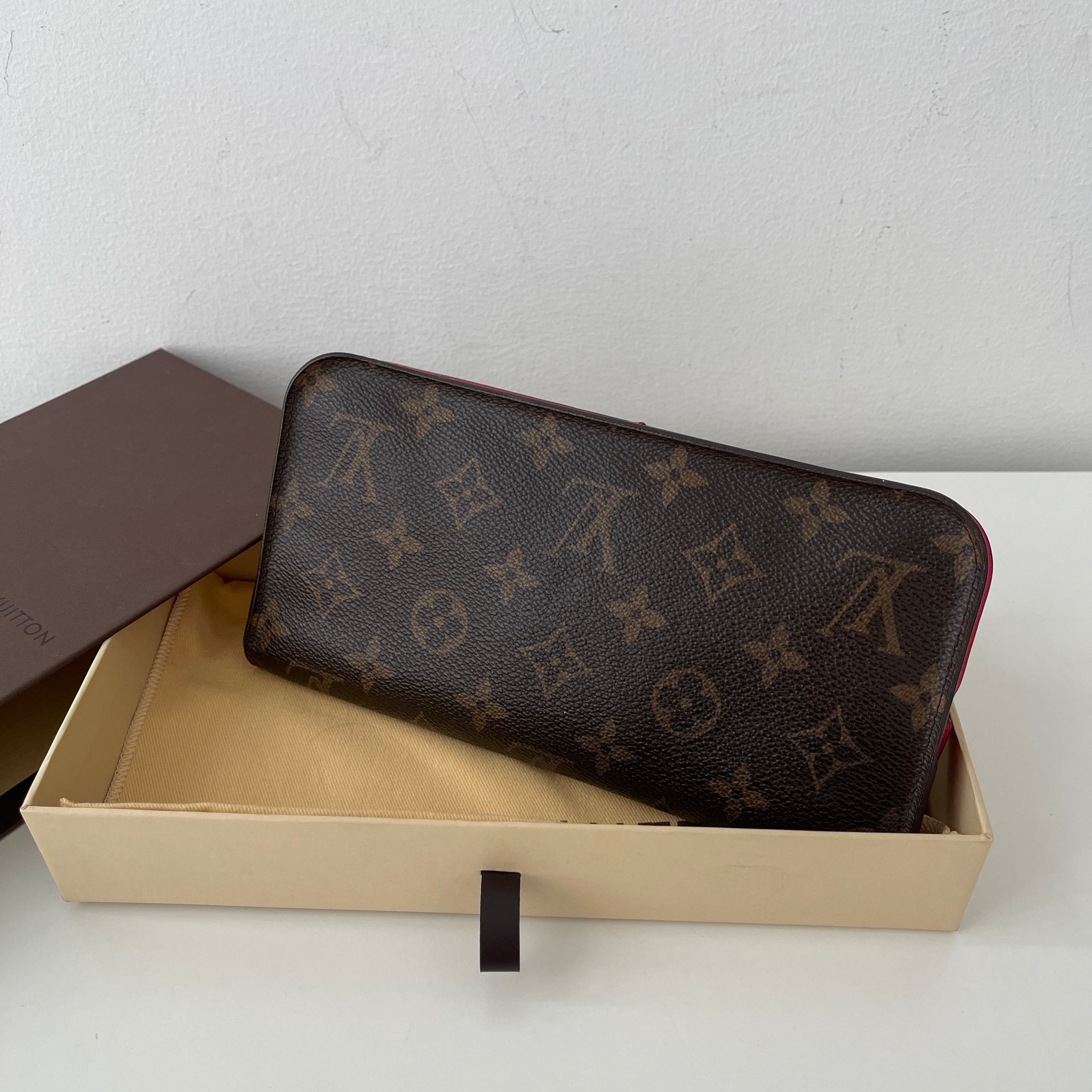 Louis Vuitton Long Wallet - Leluxe Vintage Sdn. Bhd.