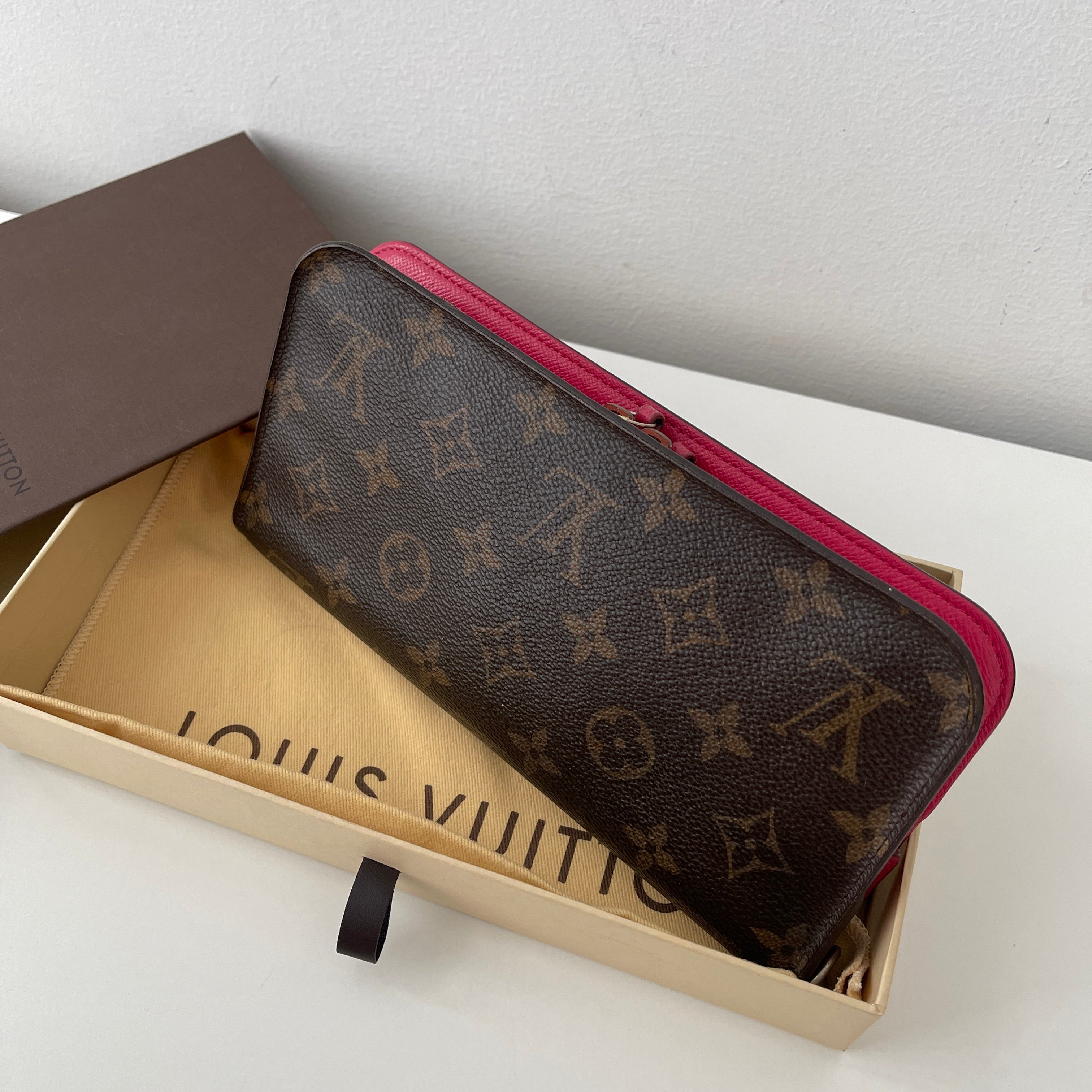 Louis Vuitton Long Wallet - Leluxe Vintage Sdn. Bhd.