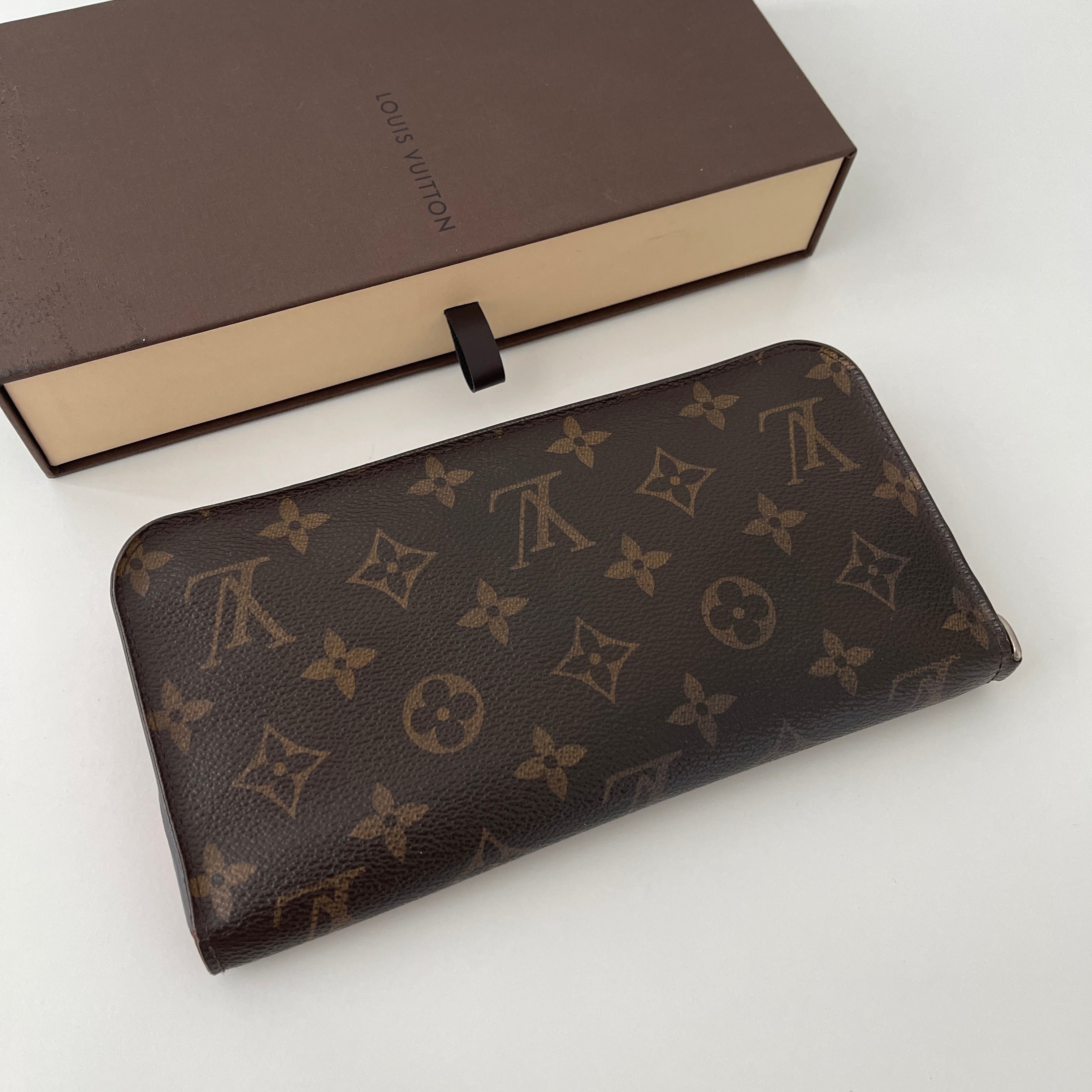 Louis Vuitton Long Wallet - Leluxe Vintage Sdn. Bhd.