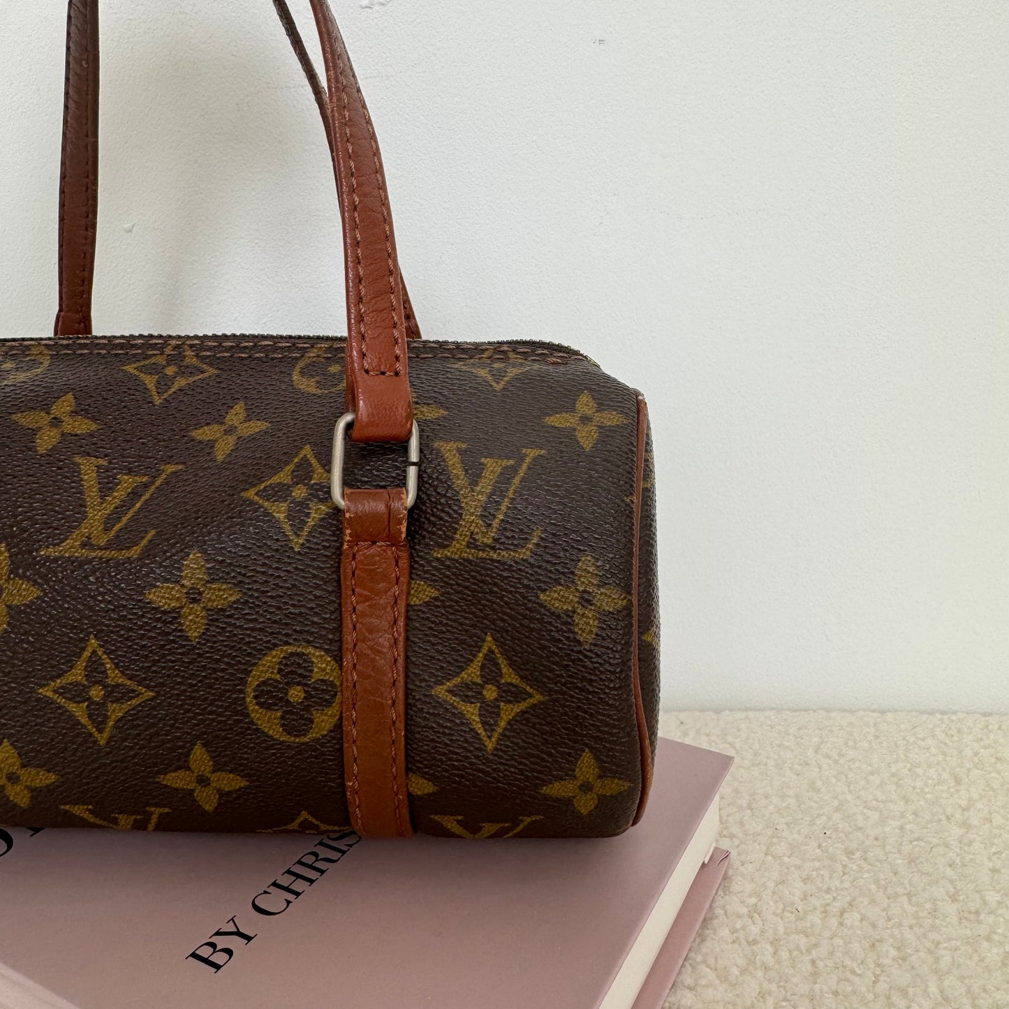 Louis Vuitton Papillon 22