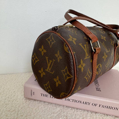 Louis Vuitton Papillon 22