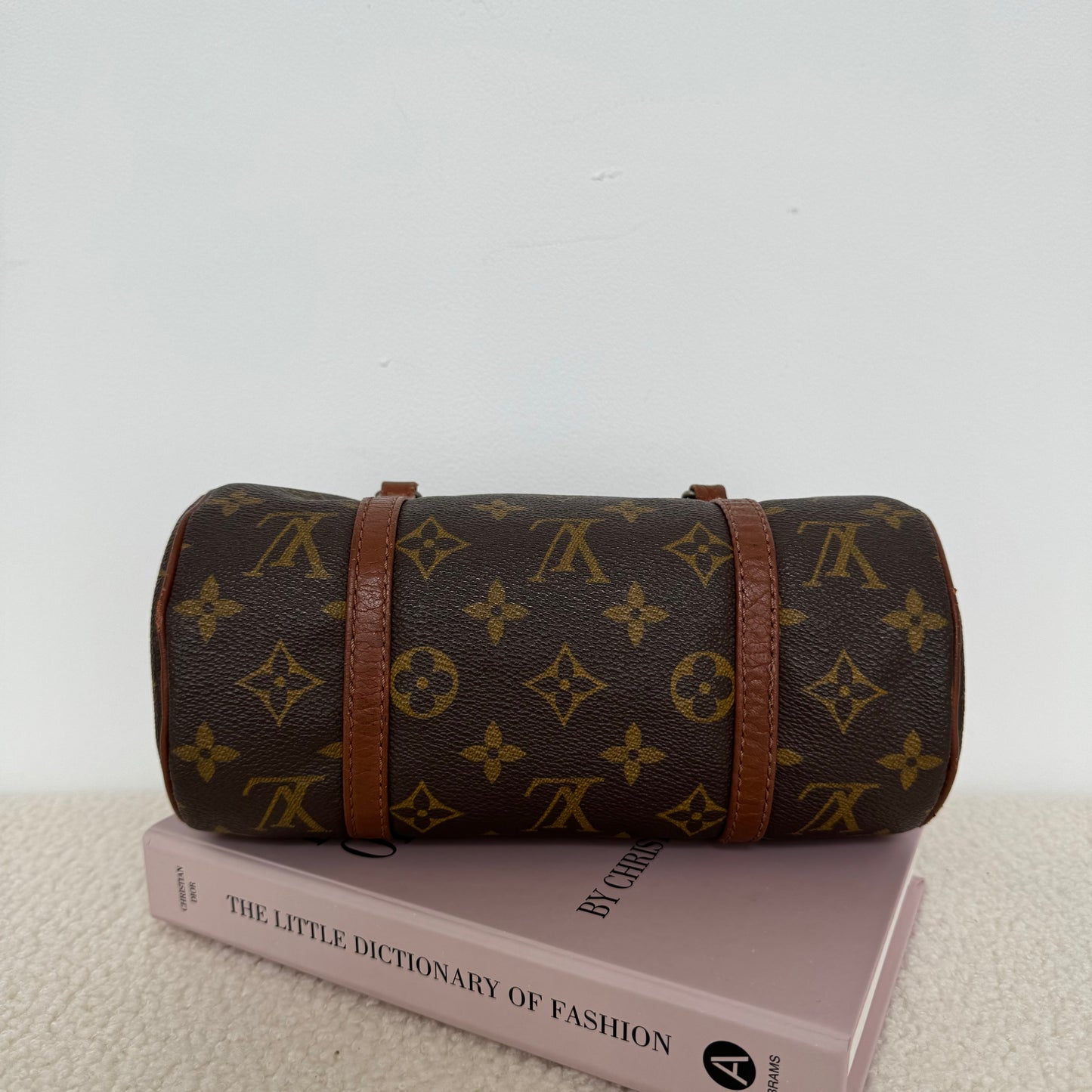 Louis Vuitton Papillon 22