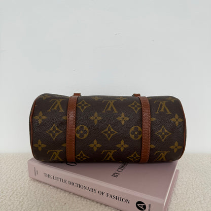 Louis Vuitton Papillon 22