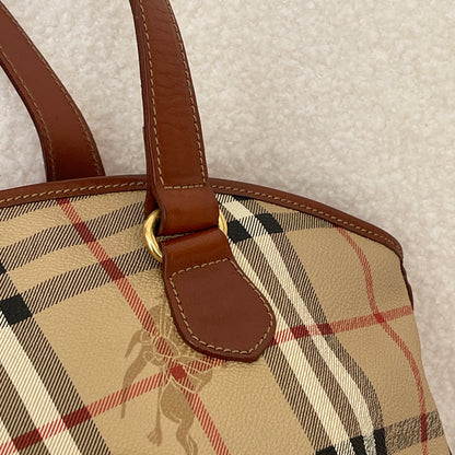 Burberry Check Tote in Beige