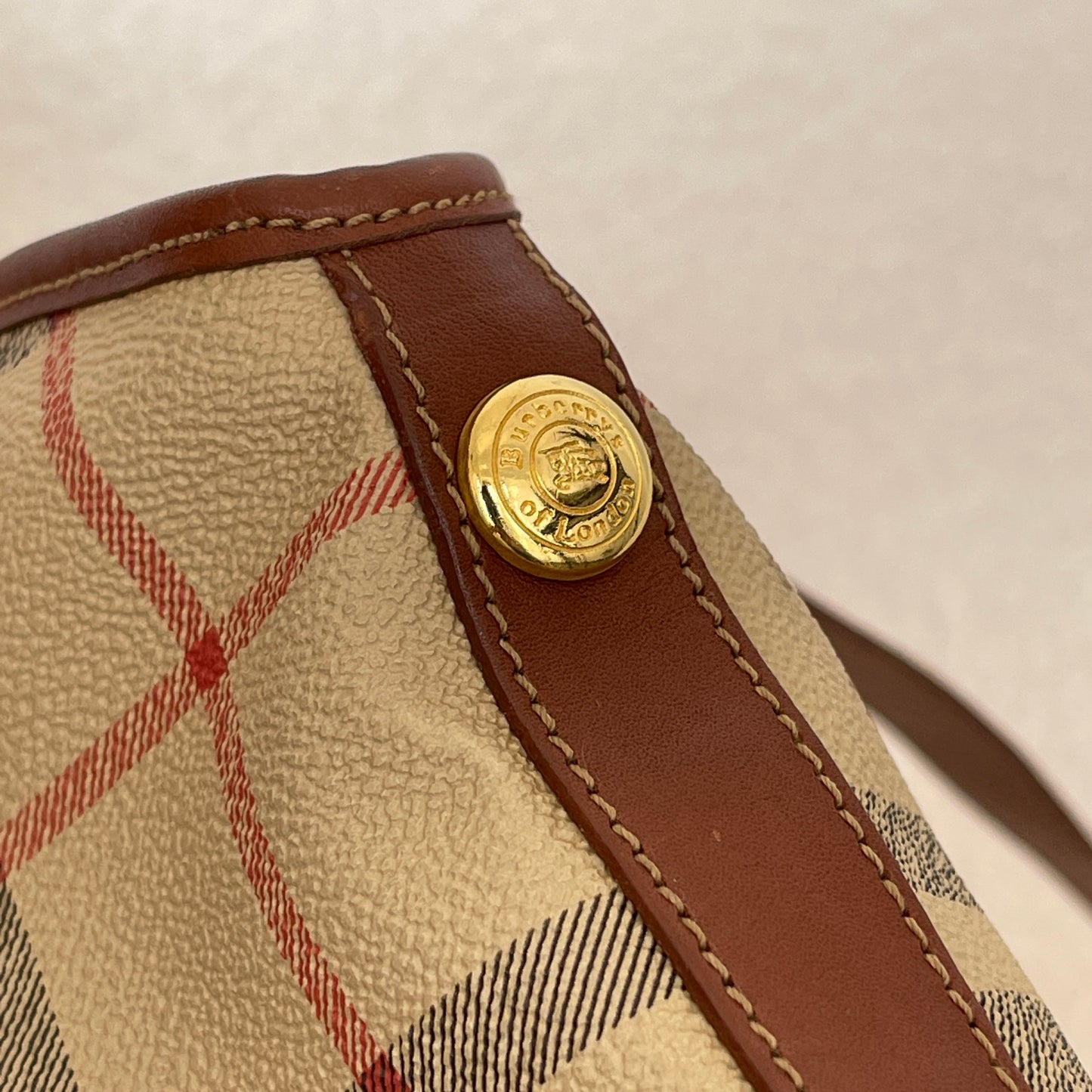 Burberry Check Tote in Beige