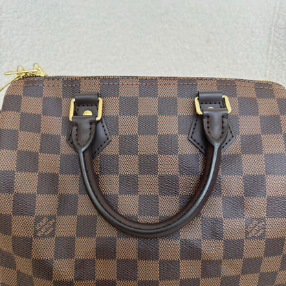 Louis Vuitton Damier Speedy 25