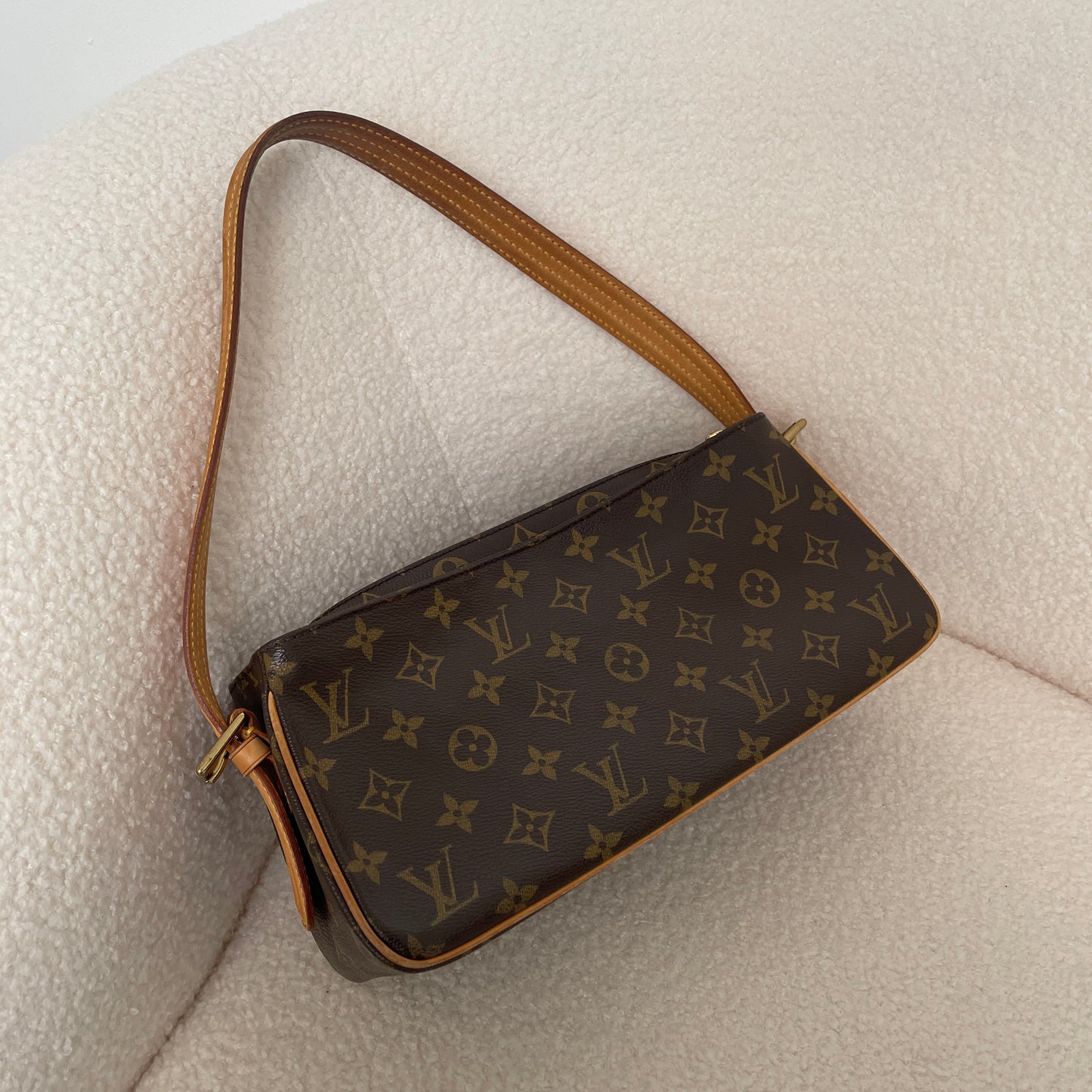 Louis Vuitton Monogram Viva Cite MM