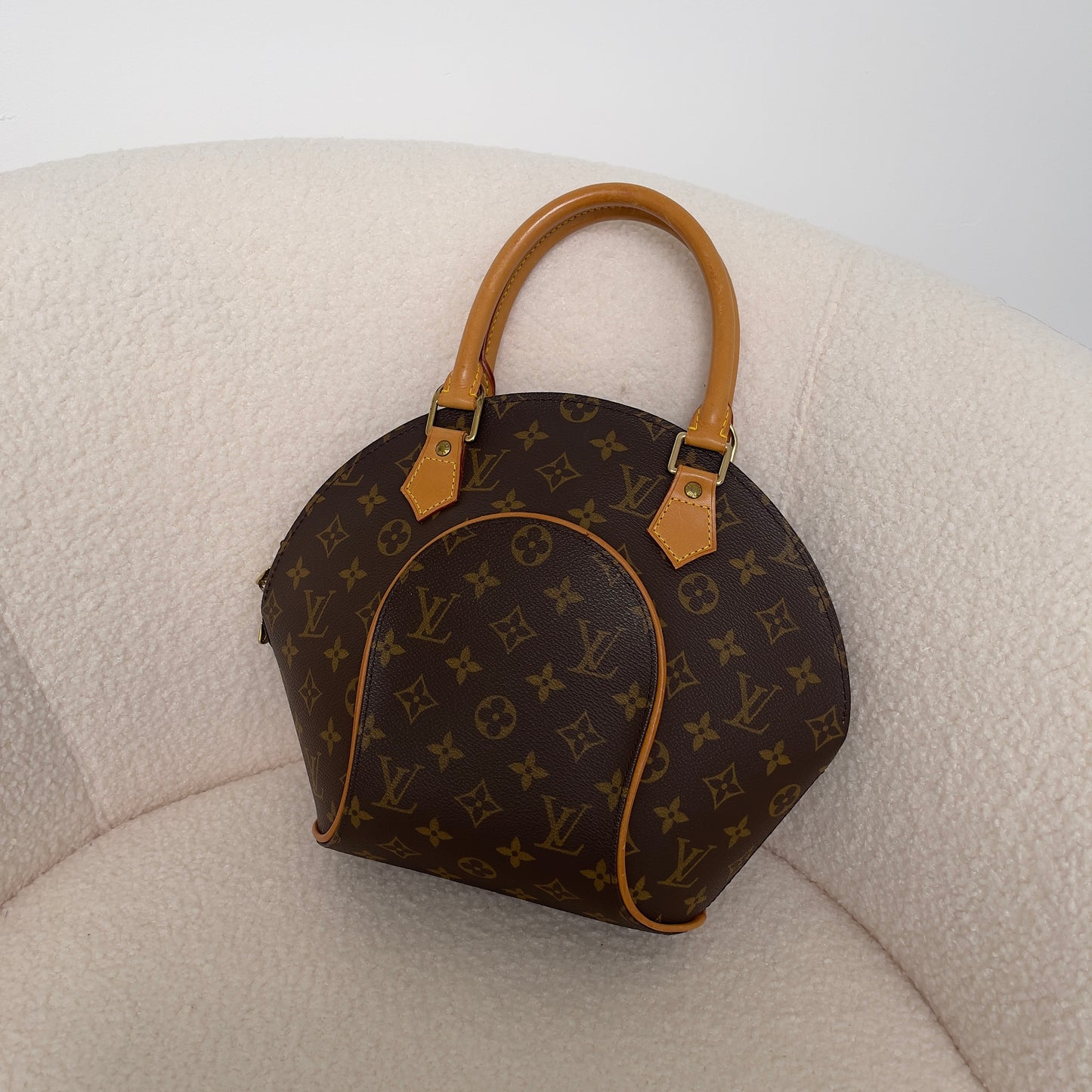 Louis Vuitton Ellipse PM