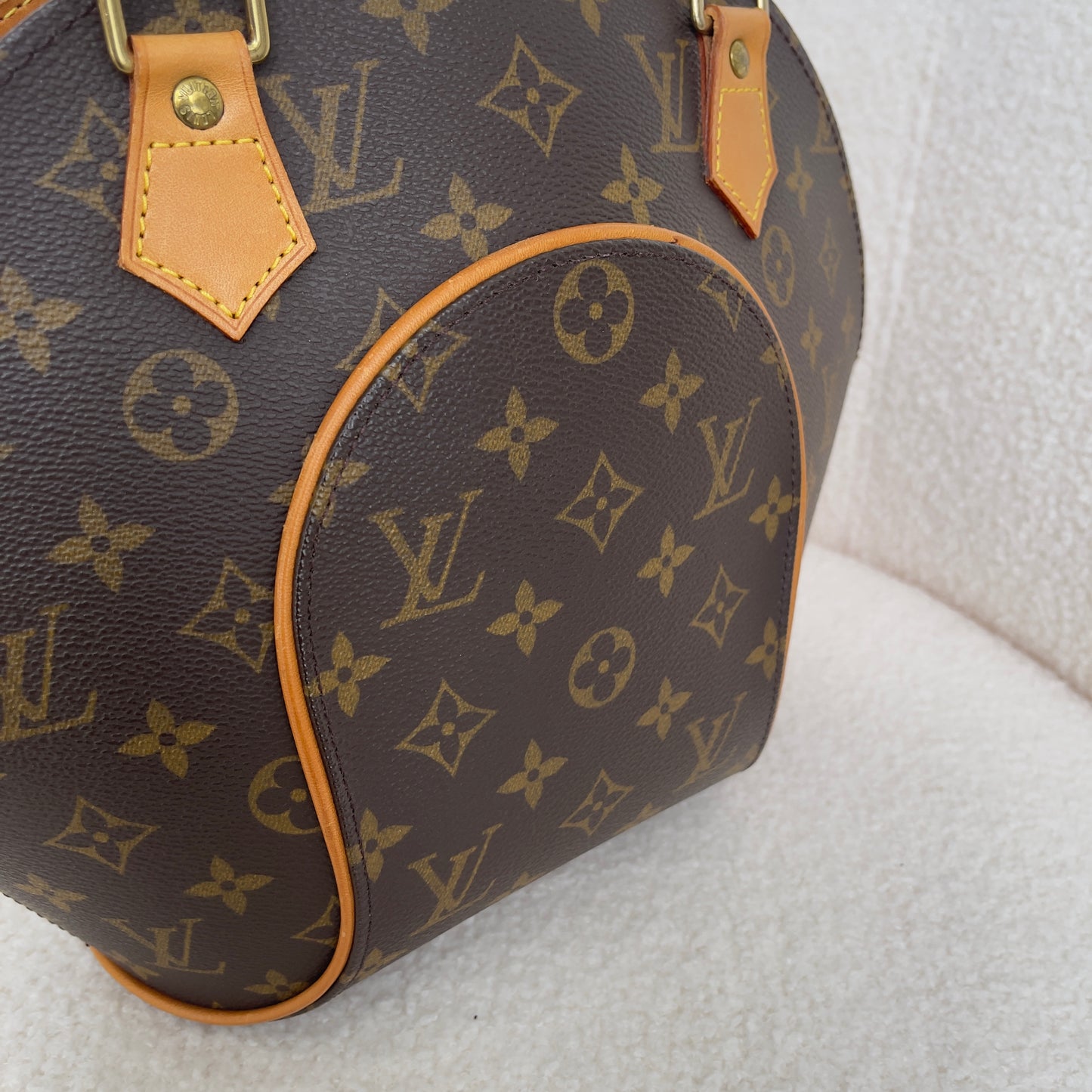 Louis Vuitton Ellipse PM