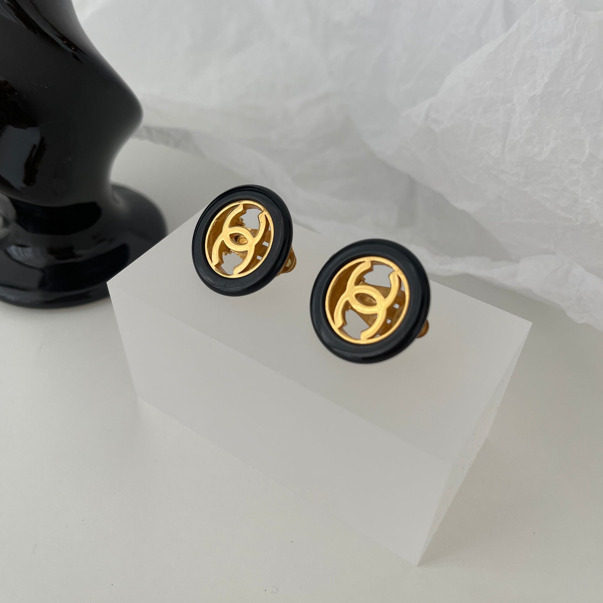 Chanel Vintage CC Earrings - Leluxe Vintage Sdn. Bhd.