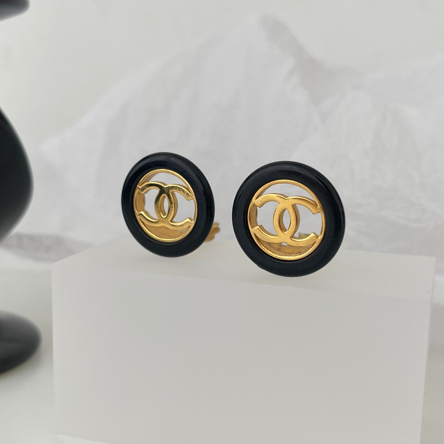Chanel Vintage CC Earrings - Leluxe Vintage Sdn. Bhd.