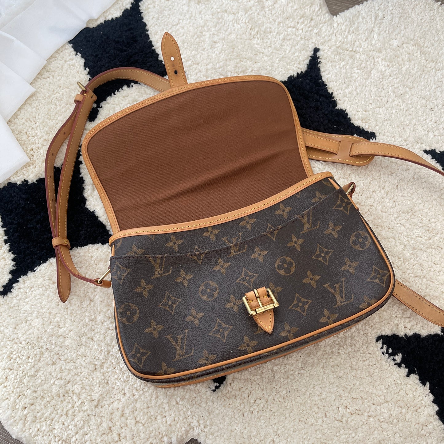 Louis Vuitton Sologne