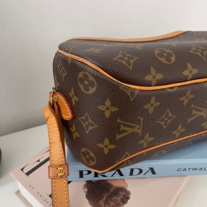 Louis Vuitton Monogram Blois