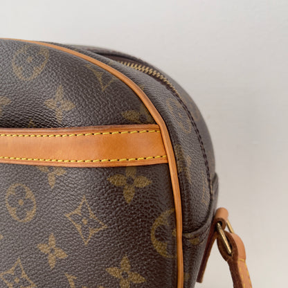 Louis Vuitton Monogram Blois