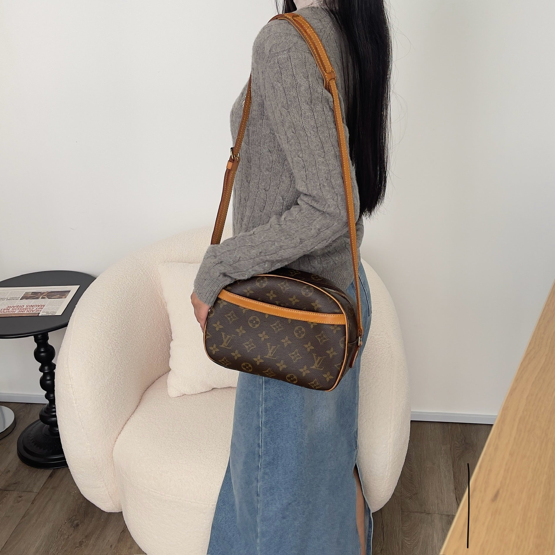 Louis Vuitton Monogram Blois – Leluxe Vintage