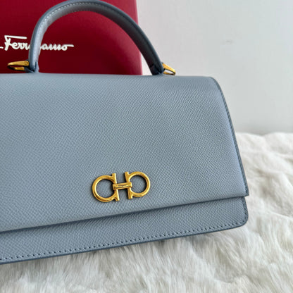 Ferragamo Handcarry bag