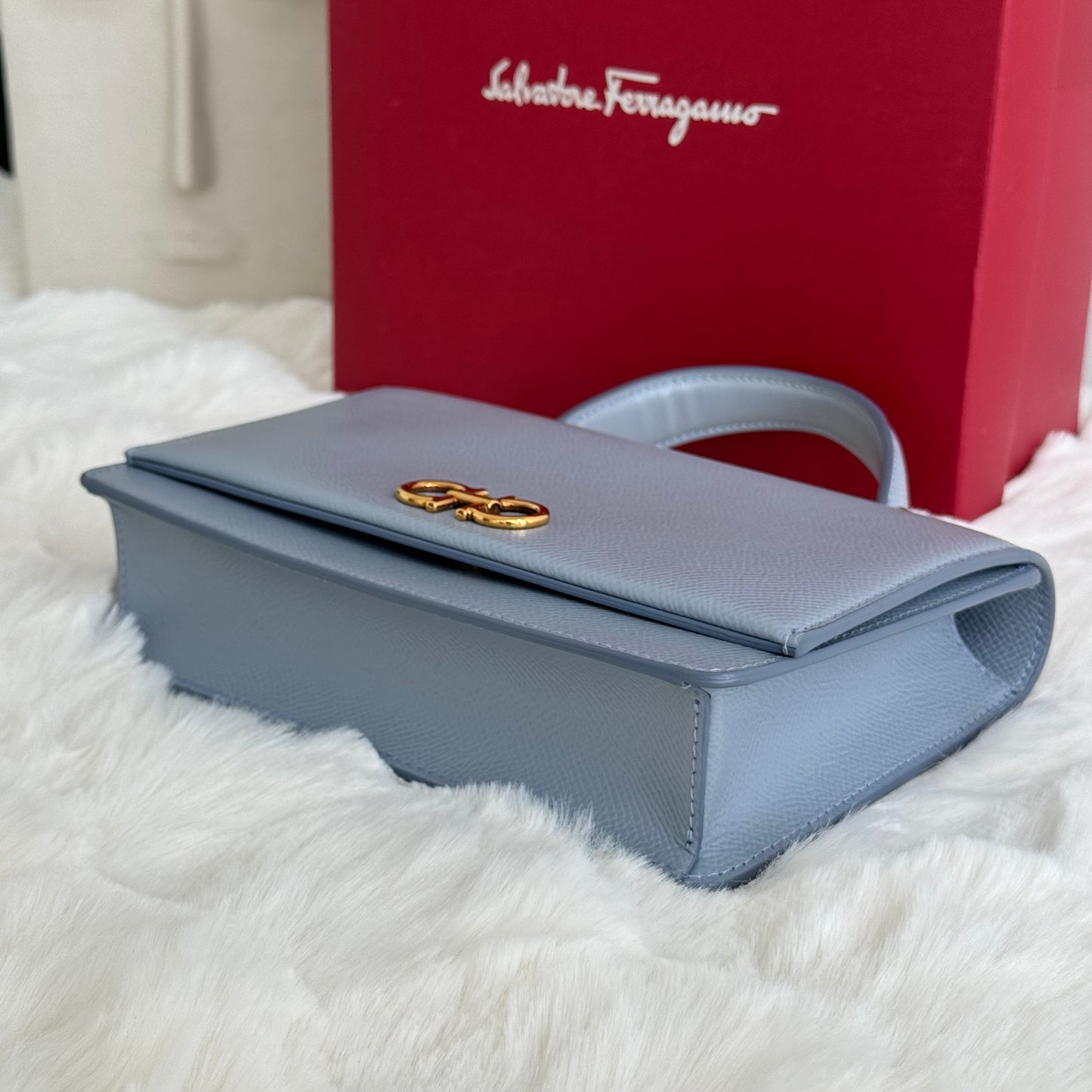 Ferragamo Handcarry bag