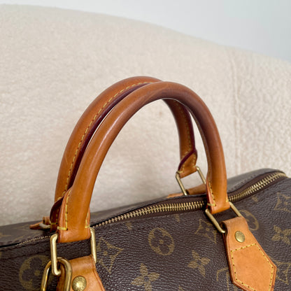 Louis Vuitton Speedy 30