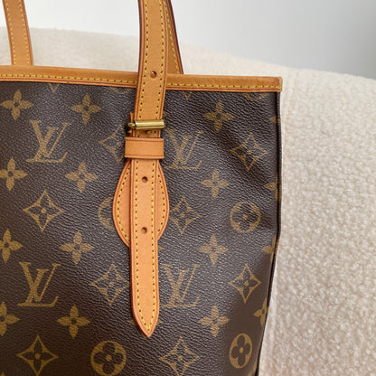 Louis Vuitton Bucket PM