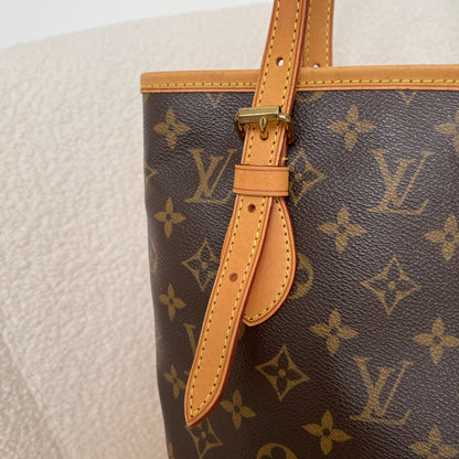 Louis Vuitton Bucket PM