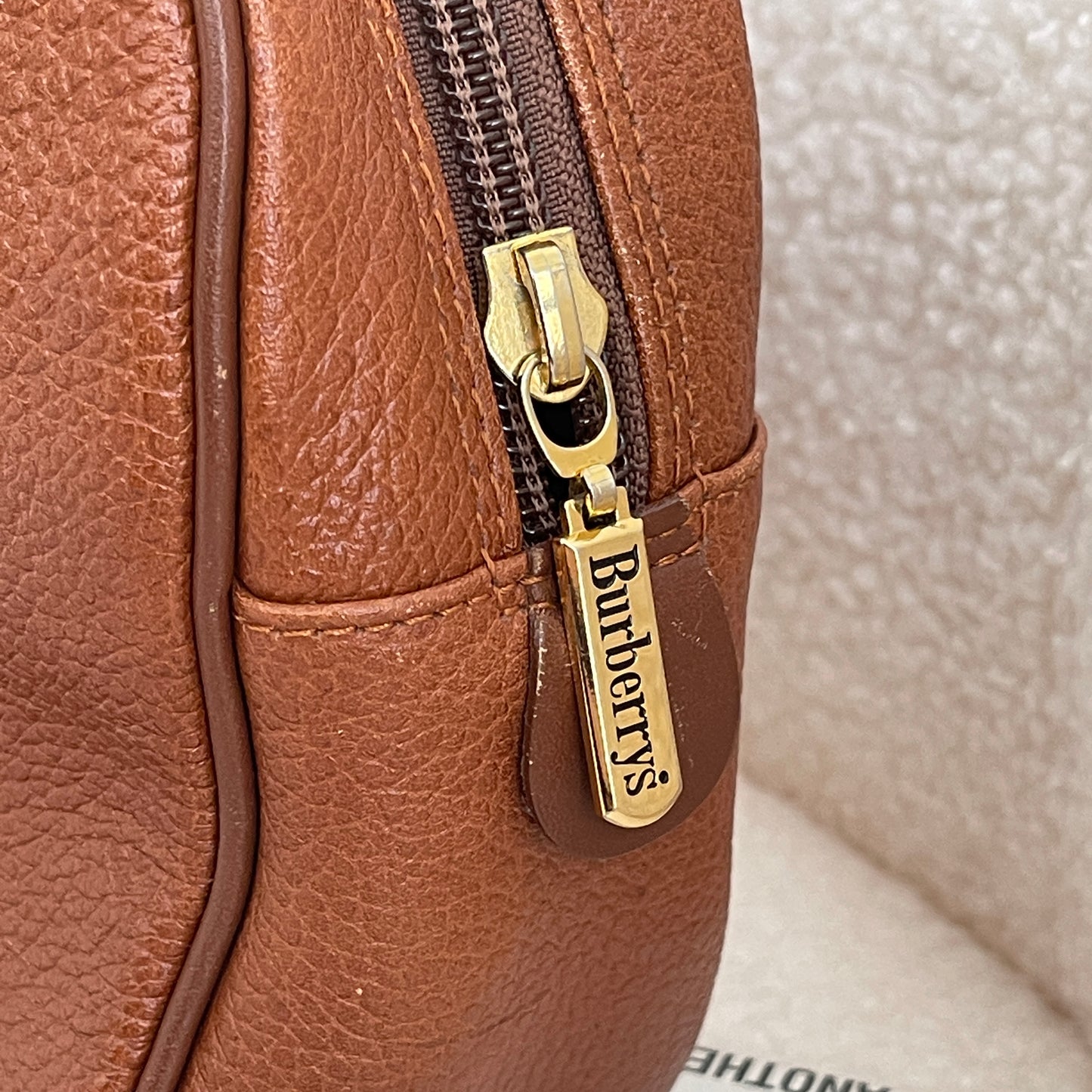 Burberry Hand-carry Bag