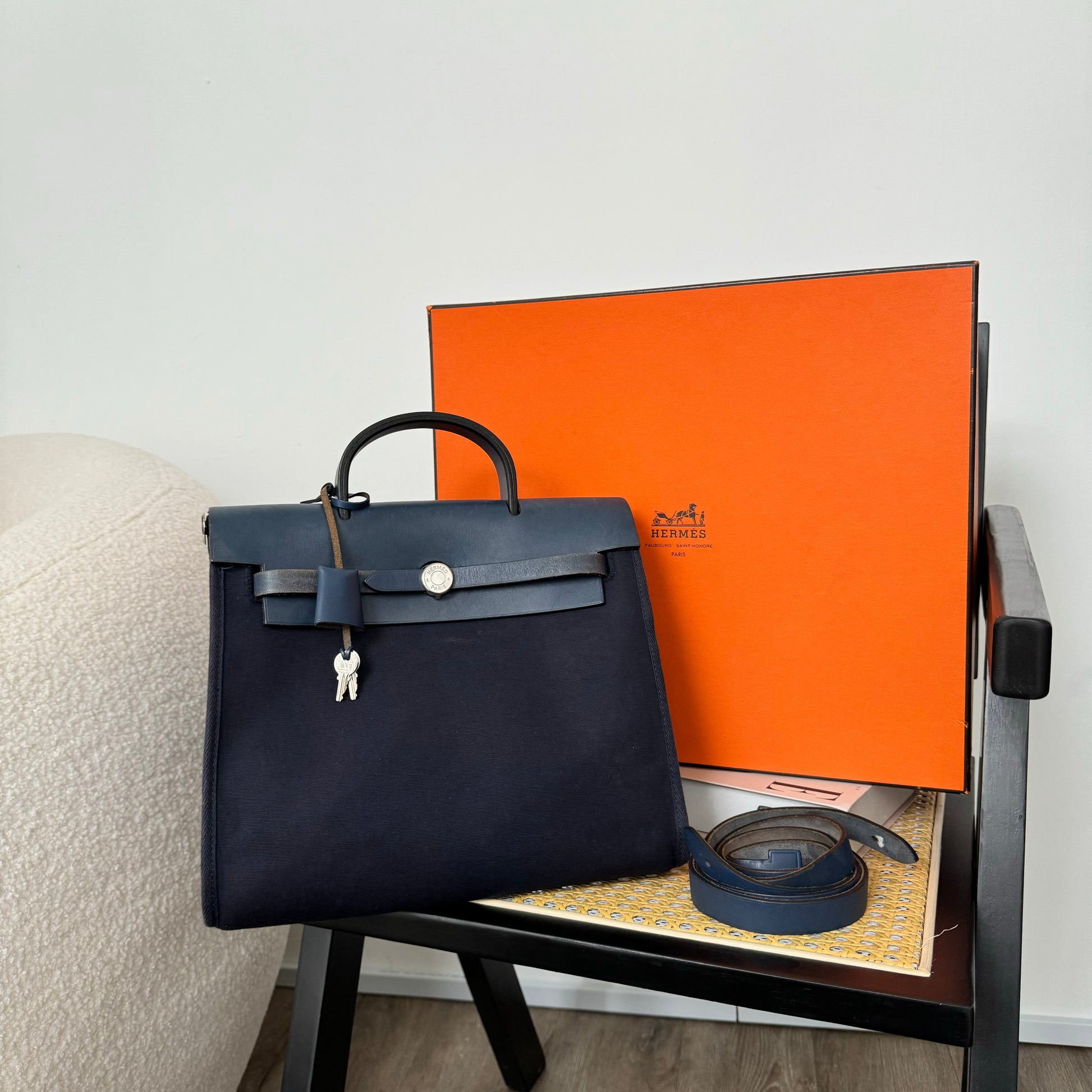 Herbag in Backpack – Leluxe Vintage